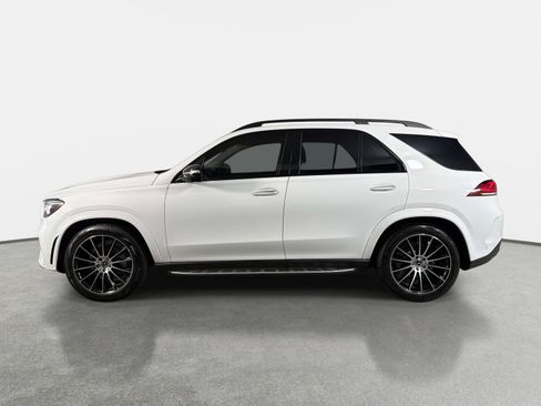 Used 2025 Mercedes-Benz GLC 350e 4MATIC image 6