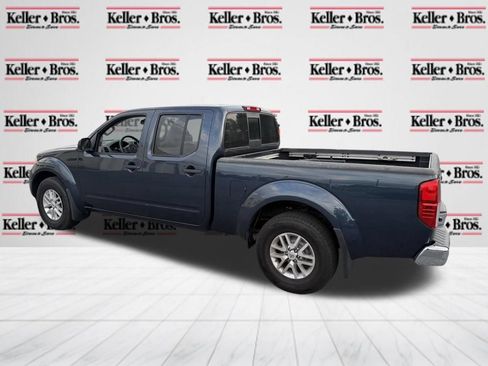 Used 2016 Nissan Frontier SV w/ SV Value Truck Package AWD/4WD image 4