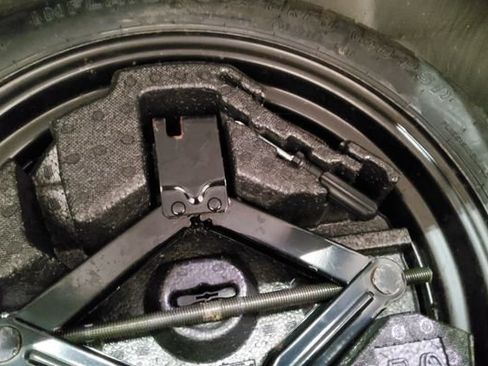 Used 2018 Subaru Forester 2.5i Limited w/ Popular Package #2 AWD/4WD image 13