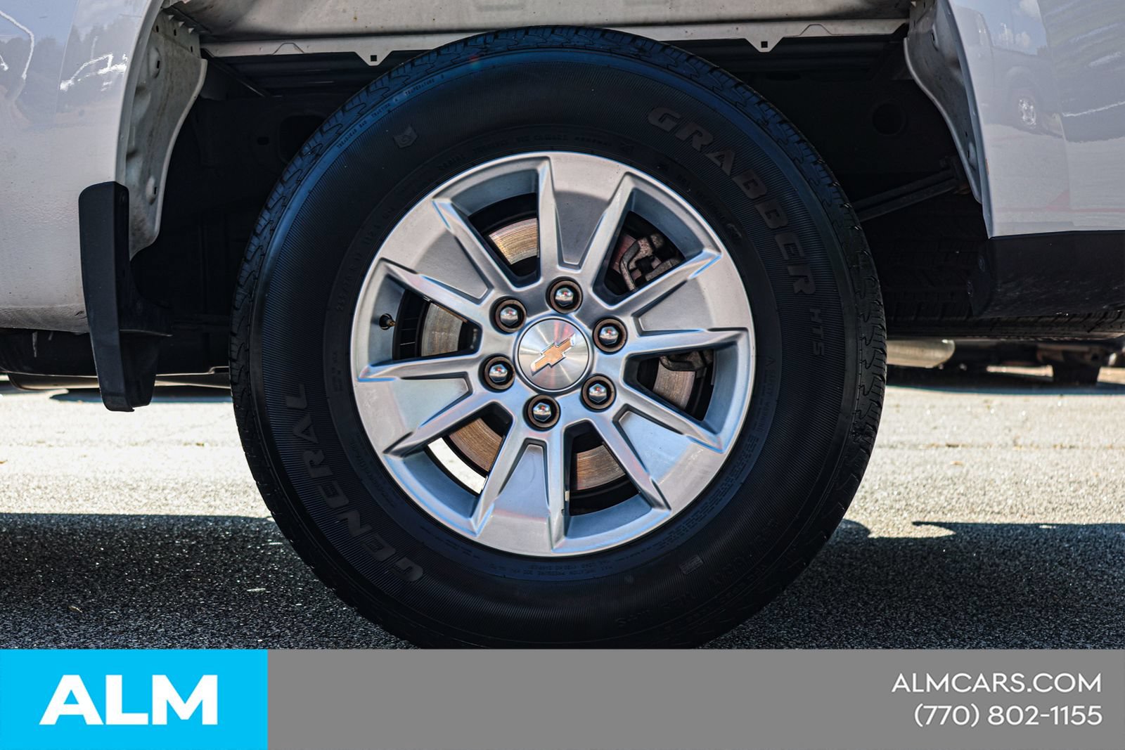 Used 2025 Chevrolet Silverado 1500 LT RWD image 16