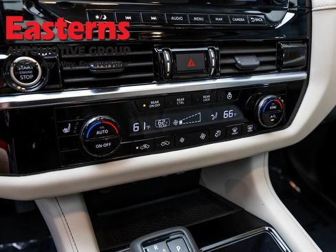 Used 2023 Nissan Pathfinder SL w/ SL Premium Package AWD/4WD image 19