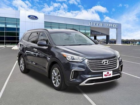 Used 2018 Hyundai Santa Fe SE w/ Cargo Package image 6