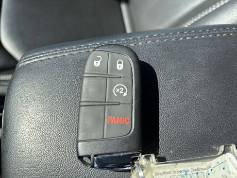 Used 2025 Jeep Compass Limited AWD/4WD image 25