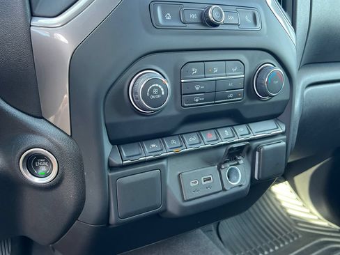 Used 2022 Chevrolet Silverado 1500 Custom RWD image 32