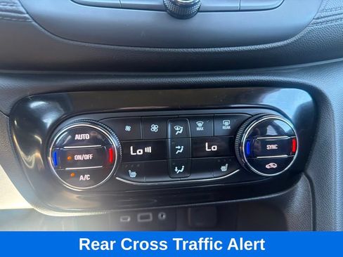 Used 2022 Buick Encore GX Select FWD image 19