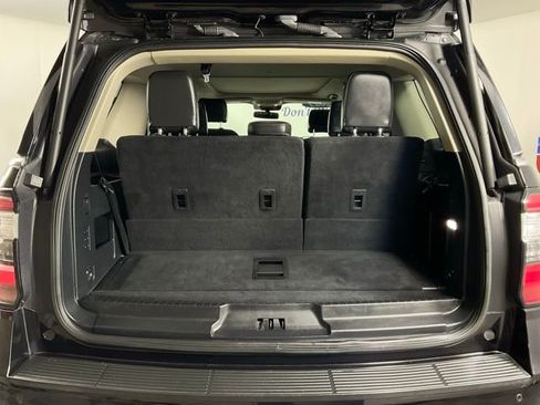 Certified 2021 Ford Expedition Platinum image 11