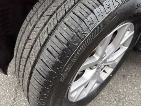 Used 2022 Jeep Grand Cherokee L Limited image 7