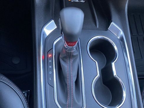 Used 2023 Chevrolet Traverse RS image 20