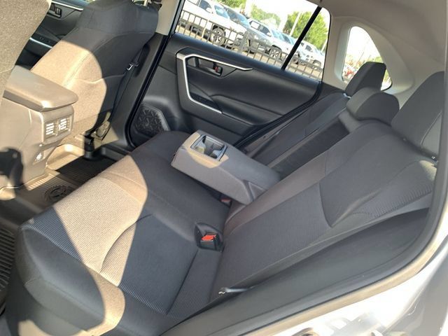 Certified 2025 Toyota RAV4 LE AWD/4WD image 10