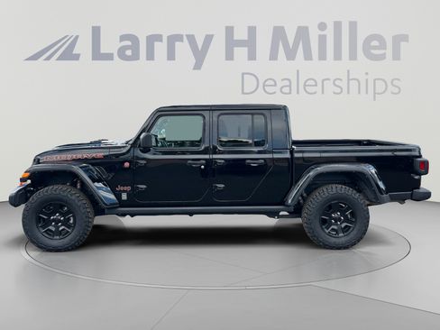 Used 2022 Jeep Gladiator Mojave w/ Trailer Tow Package AWD/4WD image 2