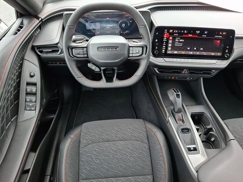 New 2026 Dodge Charger R/T AWD/4WD image 8