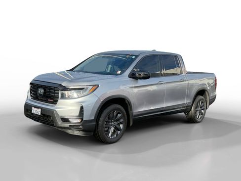 Used 2023 Honda Ridgeline Sport image 1