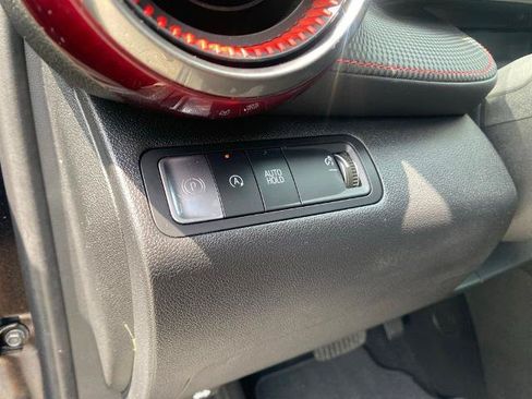 Used 2025 Chevrolet Equinox RS w/ Safety and Technology Package FWD image 17