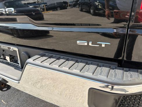 Used 2025 GMC Sierra 1500 SLT w/ SLT Premium Package RWD image 21