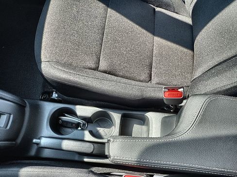 New 2025 Nissan Kicks Play S image 21