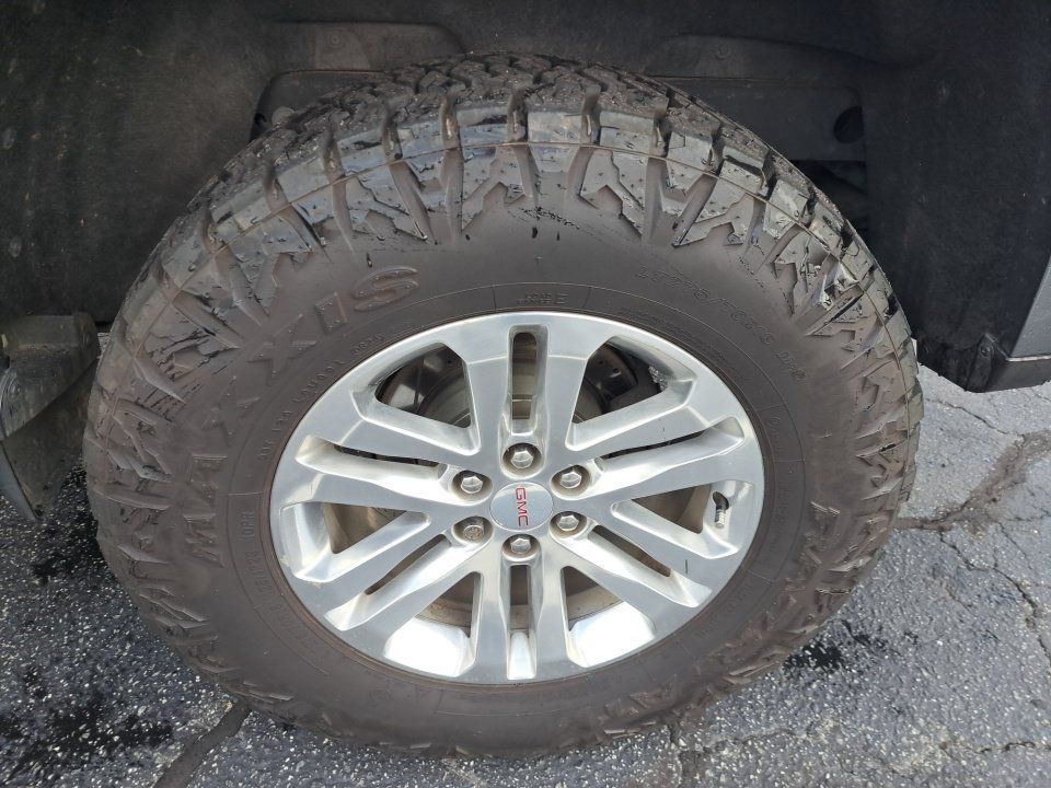 Used 2019 GMC Canyon SLT w/ Driver Alert Package AWD/4WD image 19