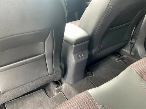 Certified 2025 Nissan Kicks SR FWD image 12