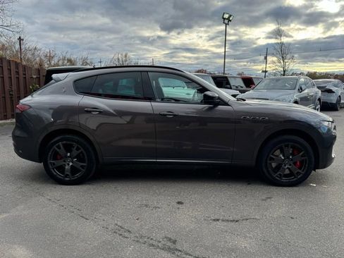 Used 2021 Maserati Levante S image 4