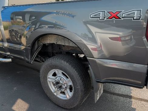 Used 2017 Ford F250 XLT AWD/4WD image 9