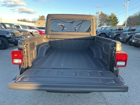 New 2026 Jeep Gladiator Sport image 14