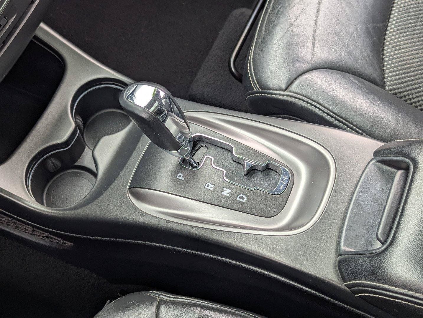 Used 2020 Dodge Journey Crossroad FWD image 16