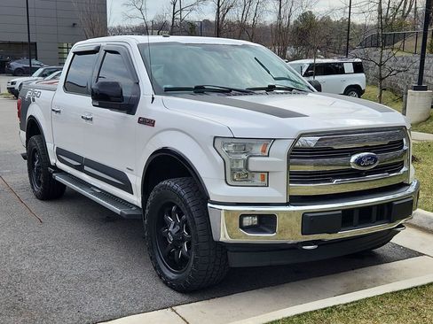 Used 2017 Ford F150 Lariat w/ Equipment Group 502A Luxury image 10