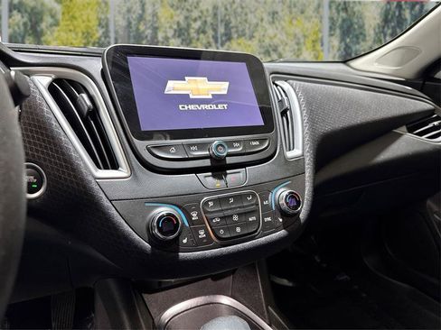 Used 2023 Chevrolet Malibu LT image 15