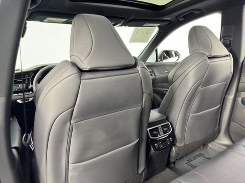 Used 2024 Lexus RX 500h F Sport w/ Convenience Package image 33