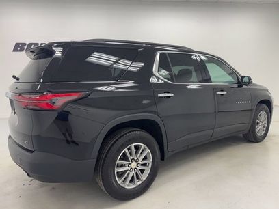 Used 2023 Chevrolet Traverse LT