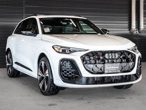 New 2025 Audi SQ5 Premium Plus image 11