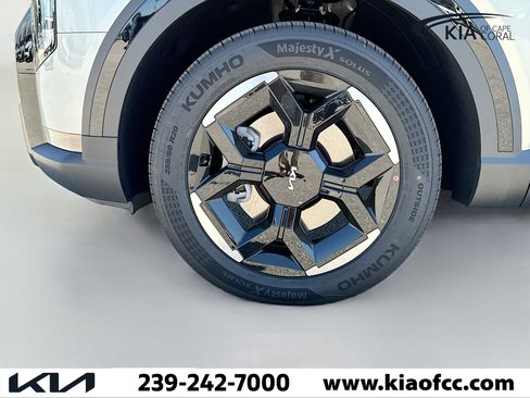 New 2027 Kia Telluride EX image 42