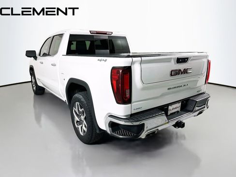 Used 2022 GMC Sierra 1500 SLT w/ SLT Convenience Package AWD/4WD image 10