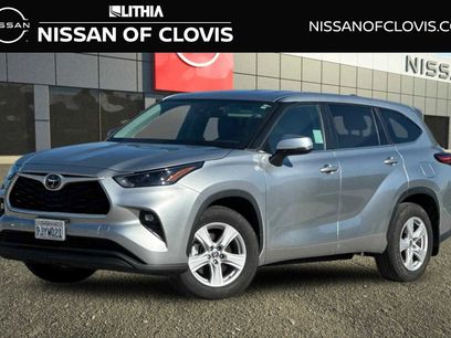 Used 2023 Toyota Highlander LE