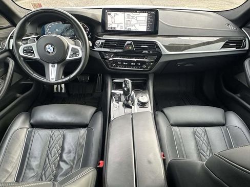 Certified 2023 BMW M550i xDrive w/ Executive Package image 22