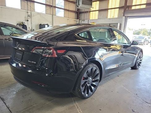 Used 2023 Tesla Model 3 Performance image 4