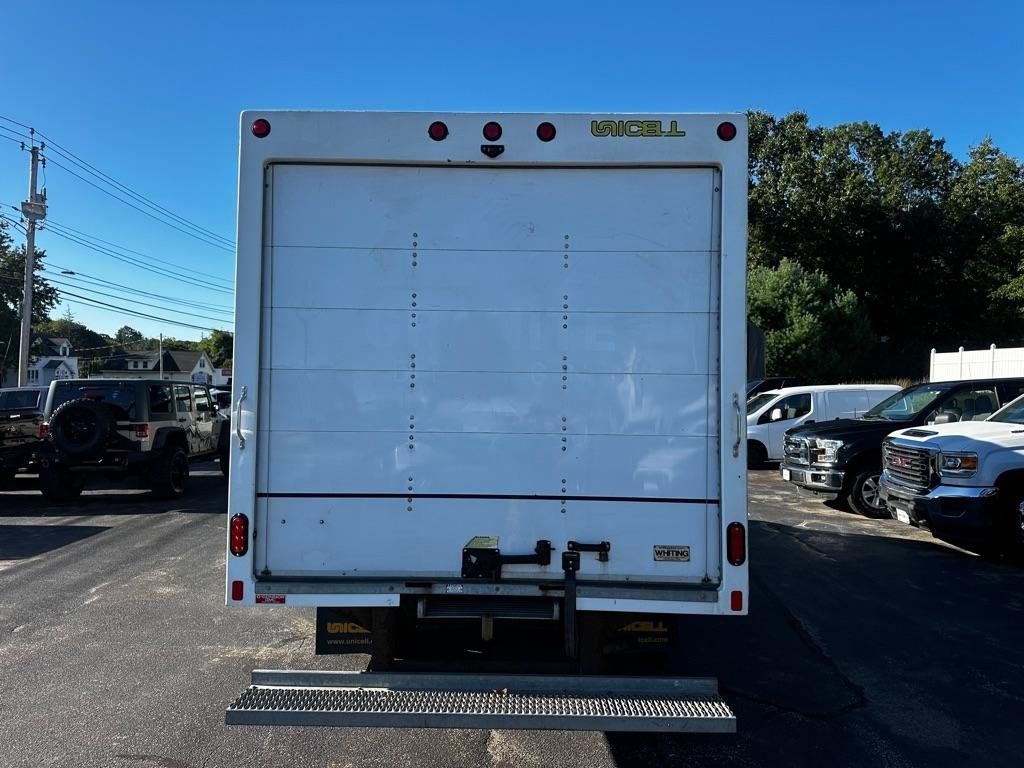 Used 2022 GMC Savana 3500 Extended w/ Power Convenience Package RWD image 4