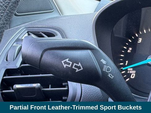 Used 2016 Ford Escape SE w/ SE Chrome Package image 13