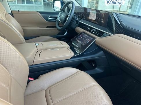 Used 2025 INFINITI QX80 Sensory image 20