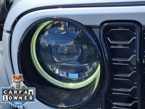 Used 2024 Jeep Wrangler High Altitude AWD/4WD image 9