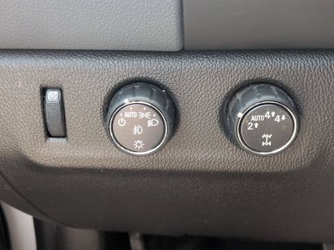 Used 2019 Chevrolet Colorado Z71 AWD/4WD image 20
