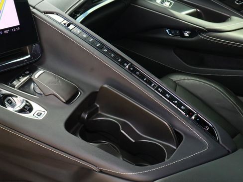 Used 2023 Chevrolet Corvette Stingray Preferred Conv w/ Z51 Performance Package RWD image 22