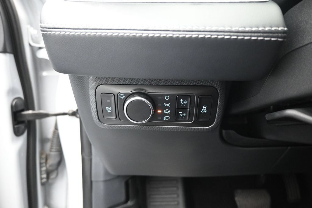 Used 2023 Ford Mustang Mach-E Select RWD image 13
