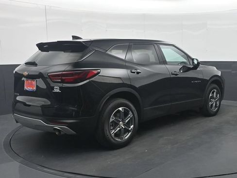 Used 2025 Chevrolet Blazer LT FWD image 7