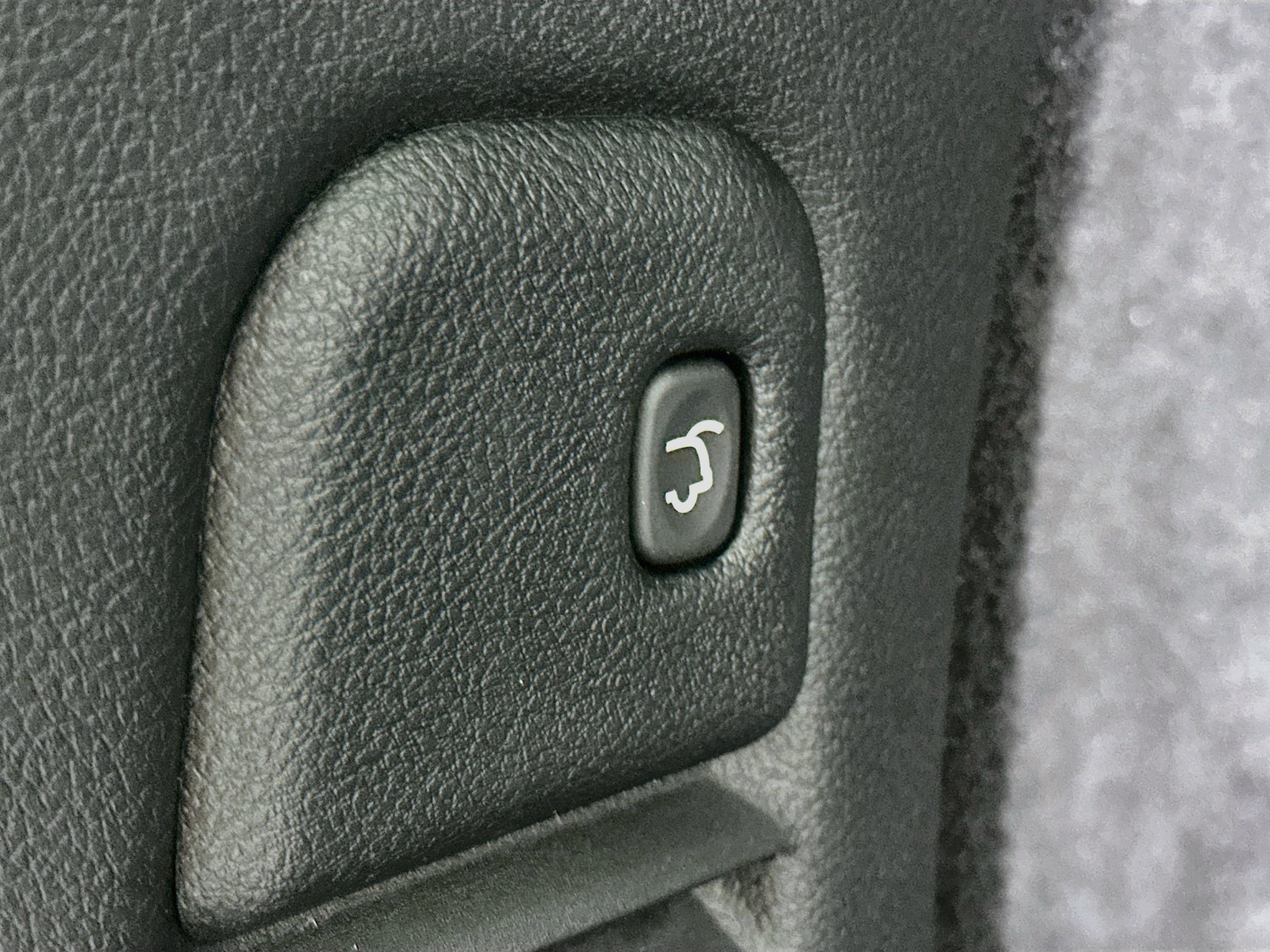 Used 2025 Dodge Durango GT AWD/4WD image 30