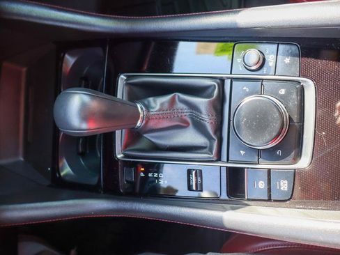 Used 2024 MAZDA MAZDA3 s image 19