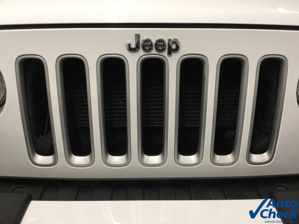 Used 2016 Jeep Wrangler Sahara AWD/4WD image 21