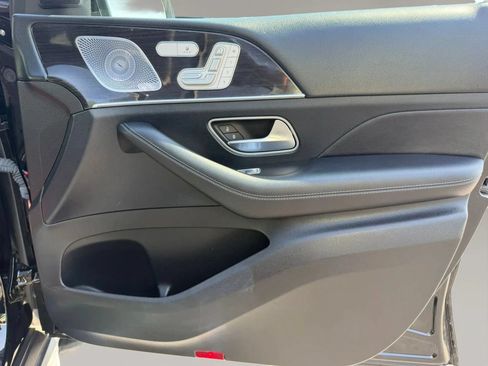 Used 2020 Mercedes-Benz GLS 450 4MATIC image 16