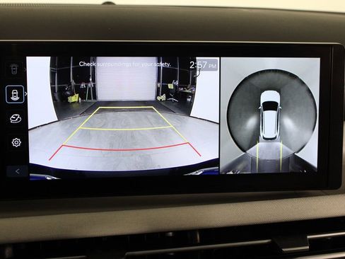 Certified 2025 Hyundai Tucson Limited image 28