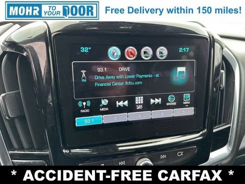 Used 2018 Chevrolet Traverse LT image 16