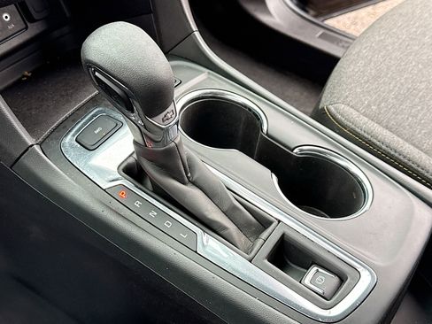 Used 2024 Chevrolet Equinox LT AWD/4WD image 12